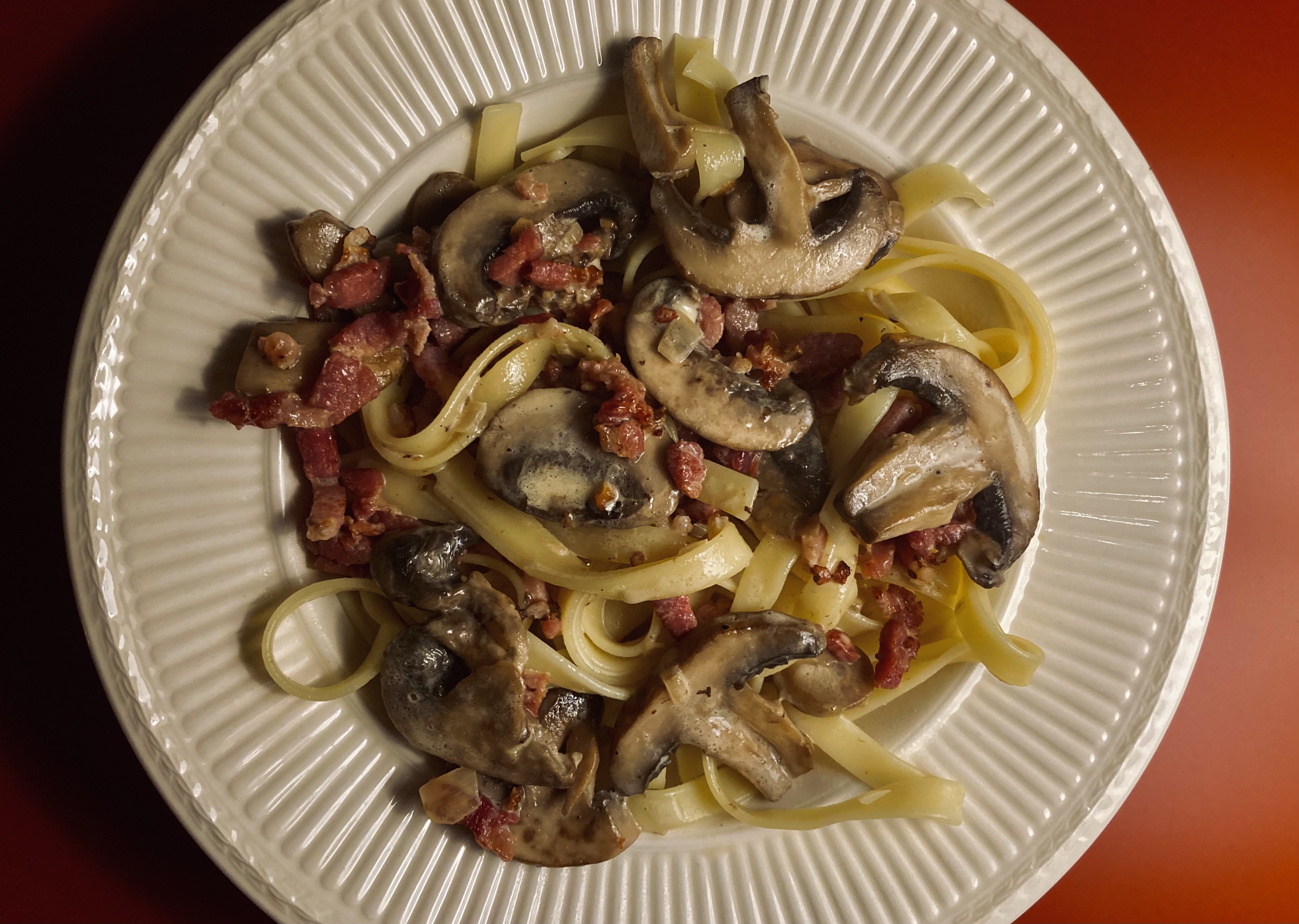 Pasta champignon en spekjes